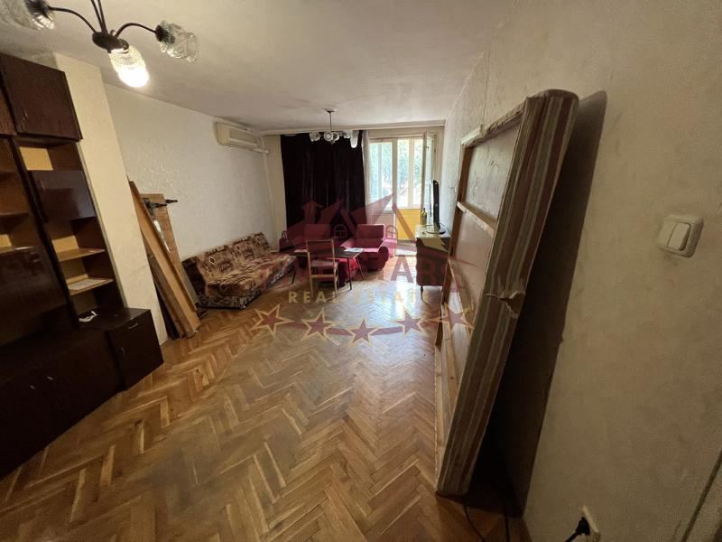4-стаен - Варна, Лятно кино Тракия - 0
