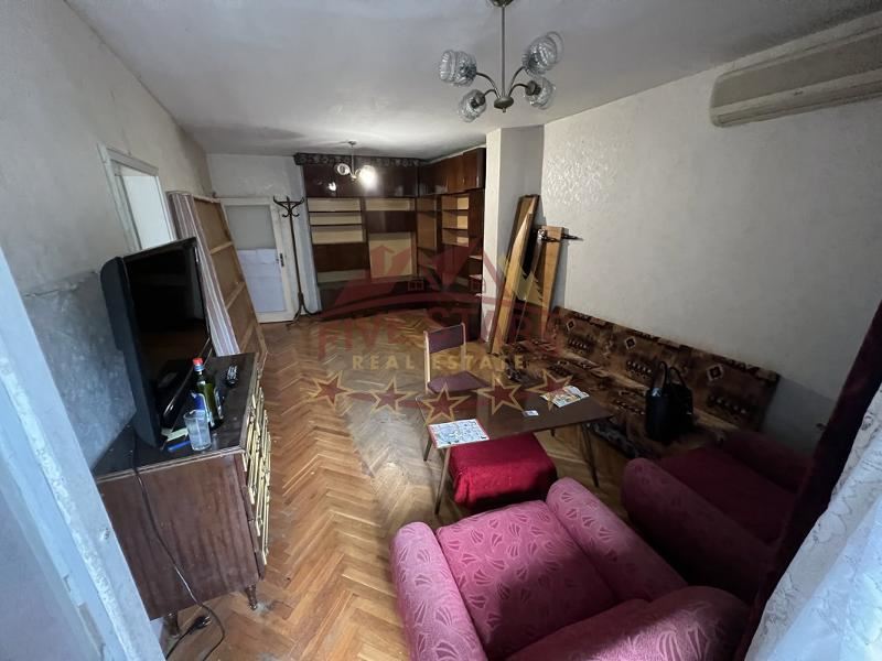 4-стаен - Варна, Лятно кино Тракия - 0
